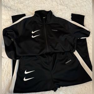 Men’s Nike Sweatsuit size medium